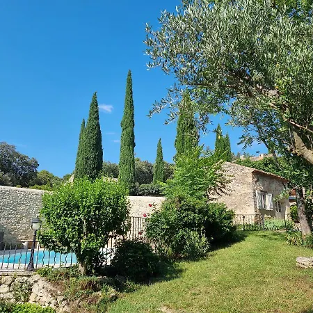 Le Pigeonnier, Des Lucioles En Provence *