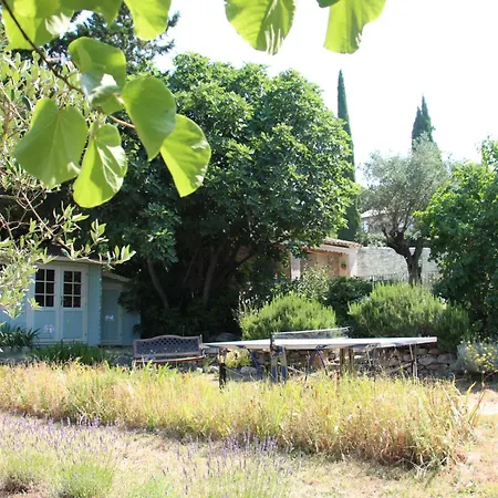 Le Pigeonnier, Des Lucioles En Provence * Montségur-sur-Lauzon